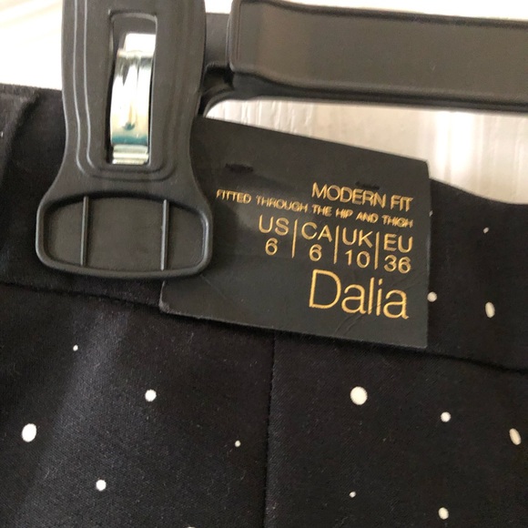 Dalia Modern Fit Black Polka Dot Fitted Pant Size 6 - Picture 6 of 7